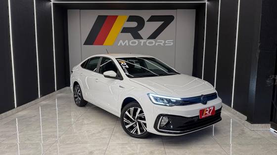 VOLKSWAGEN VIRTUS 1.0 200 TSI HIGHLINE AUTOMÁTICO